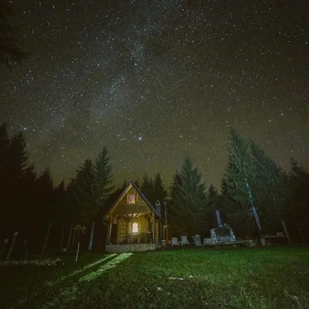 Case de vacanță Koljeba Ikica I Makica *