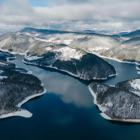 Case de vacanță Koljeba Ikica I Makica *