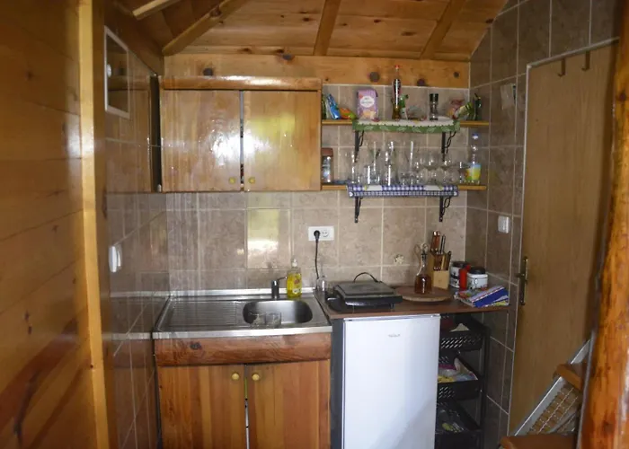 Koljeba Ikica I Makica *